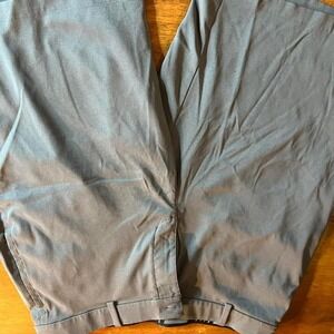 Grey Nike Dri-Fit golf trousers #golfwear